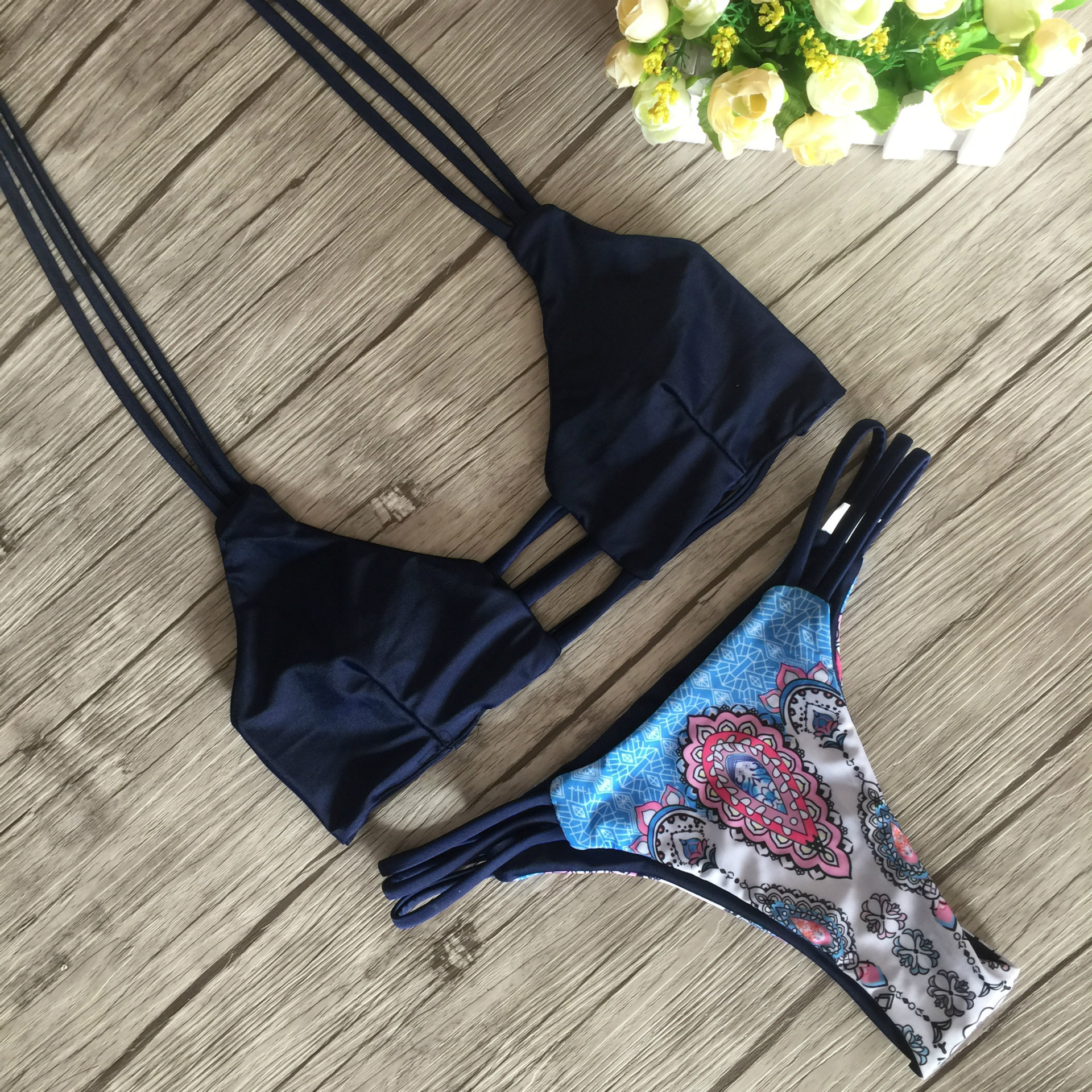 F4618 Sexy Halter Bikini Top  Low-waist Briefs Bikini Set